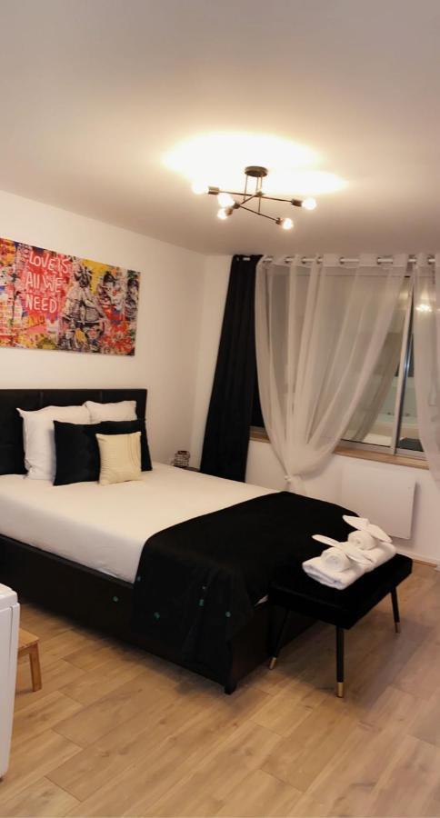 L'AppartE Black Superbe Appartement Pop ! Besancon Luaran gambar