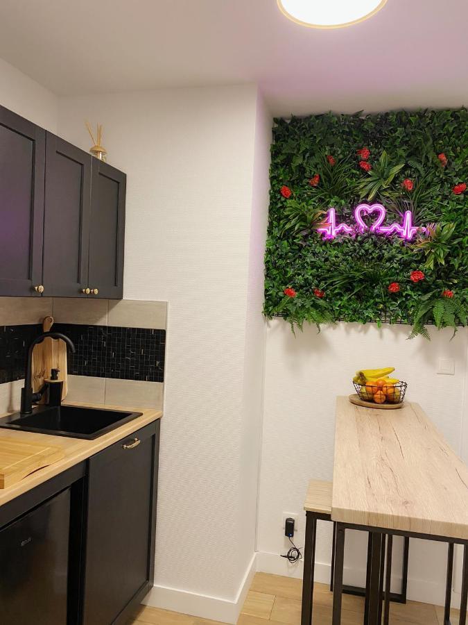 L'AppartE Black Superbe Appartement Pop ! Besancon Luaran gambar