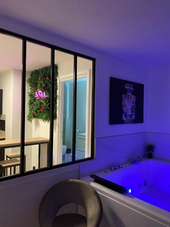 L'AppartE Black Superbe Appartement Pop ! Besancon Luaran gambar